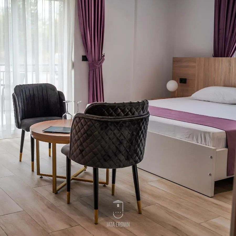 Jata Crown Hotel Tiran
