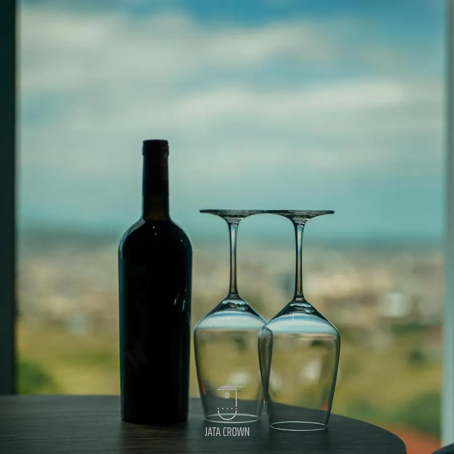 Jata Crown Hotel Tiran Arnavutluk